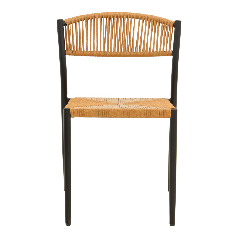 Модерна лоунџ столица Stackable Chair Varna со црна лесна алуминиумска рамка и плетено ергономско седиште од премиум натур PE ратан со функција за редење