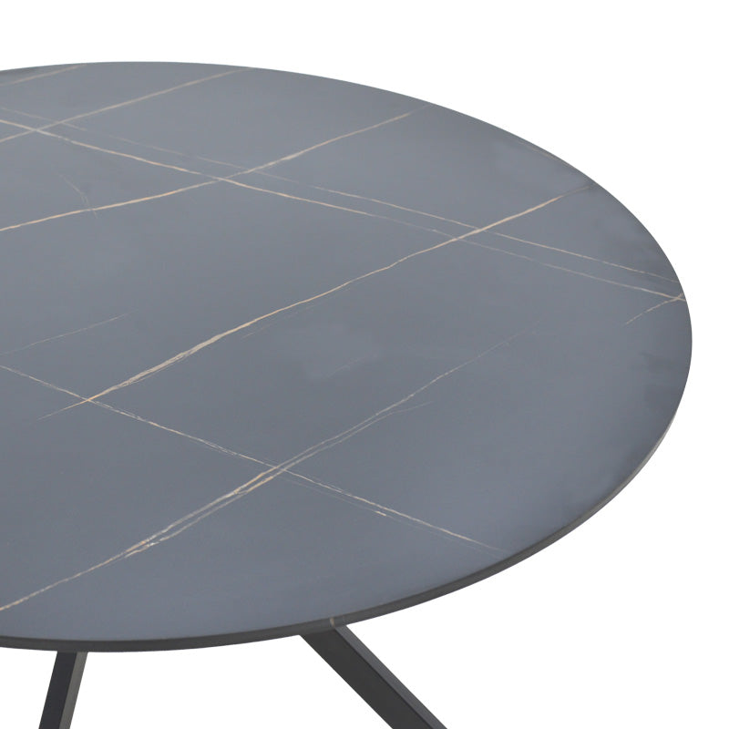 Ексклузивна тркалезна трпезариска маса Dining table Xanic со раскошна горна плоча во црн мермер декор и архитектонски засилени црни метални ногарки